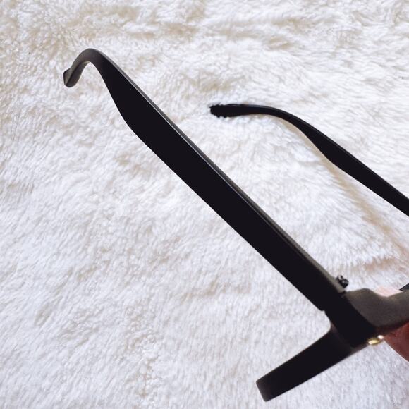 Milo Blue Oversized Oval Horn Rims Sunglasses - Picture 7 of 14